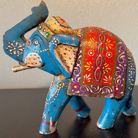 INDIAN FOLK ART Hand Carved Wooden Hand Painted Trunk Up Blessing Elephant - Picture 4 of 16